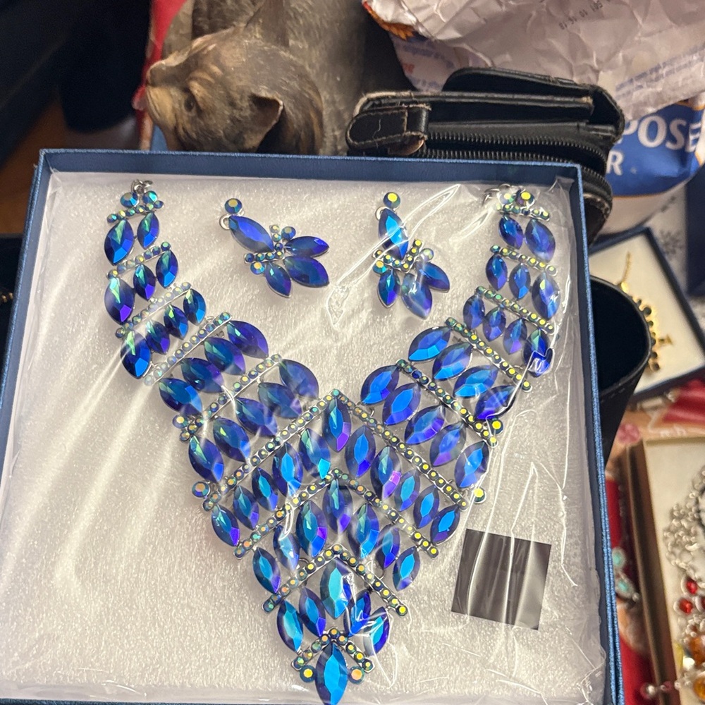 Elegant Blue Jewelry Set